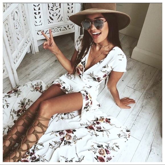 🧡Sale💛 Justine Floral Print Wrap Dress - Picture 4 of 8